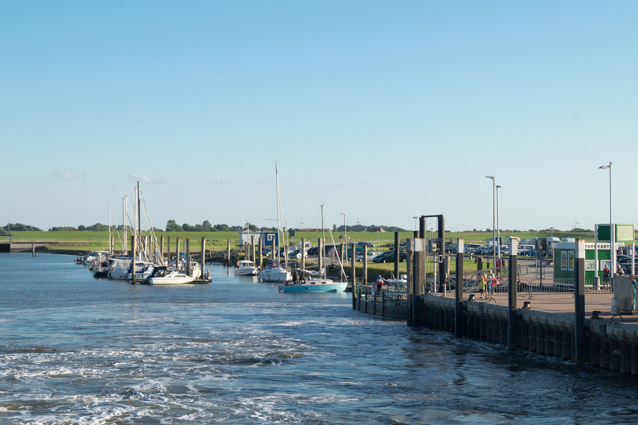 Hafen von Neßmersiel DSC01774