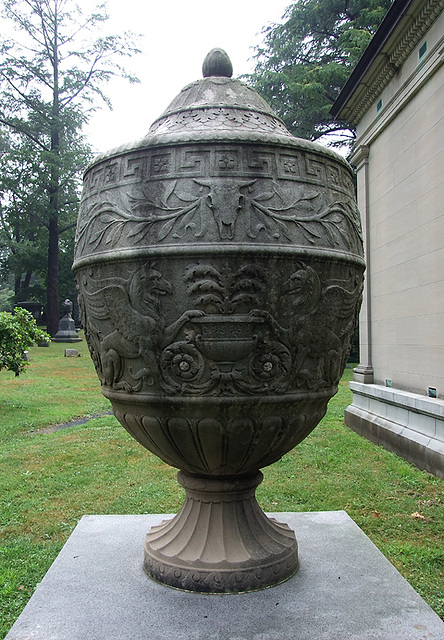 Neoclassical Urn in Woodlawn Cemetery, August 2008