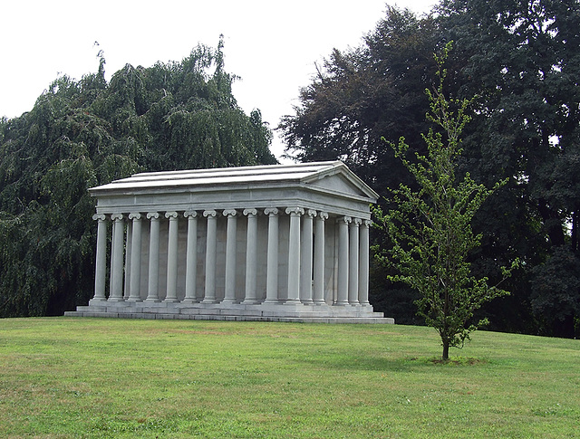 Greek Temple-Inspired Mausoleum in Woodlawn Cemetery, August 2008