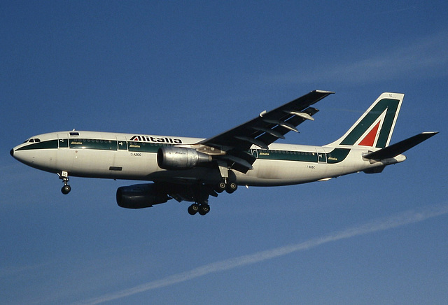 Alitalia Airbus A300