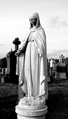 Statue of Mary in Calvary Cemetery, March 2008