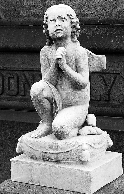 Statue of an Angel in Calvary Cemetery, March 2008