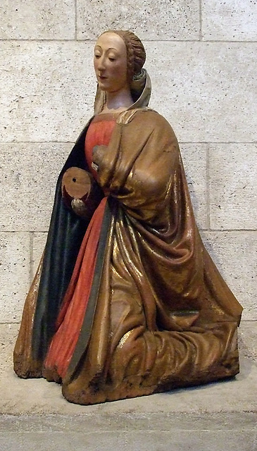 Kneeling Virgin in the Cloisters, Sept. 2007