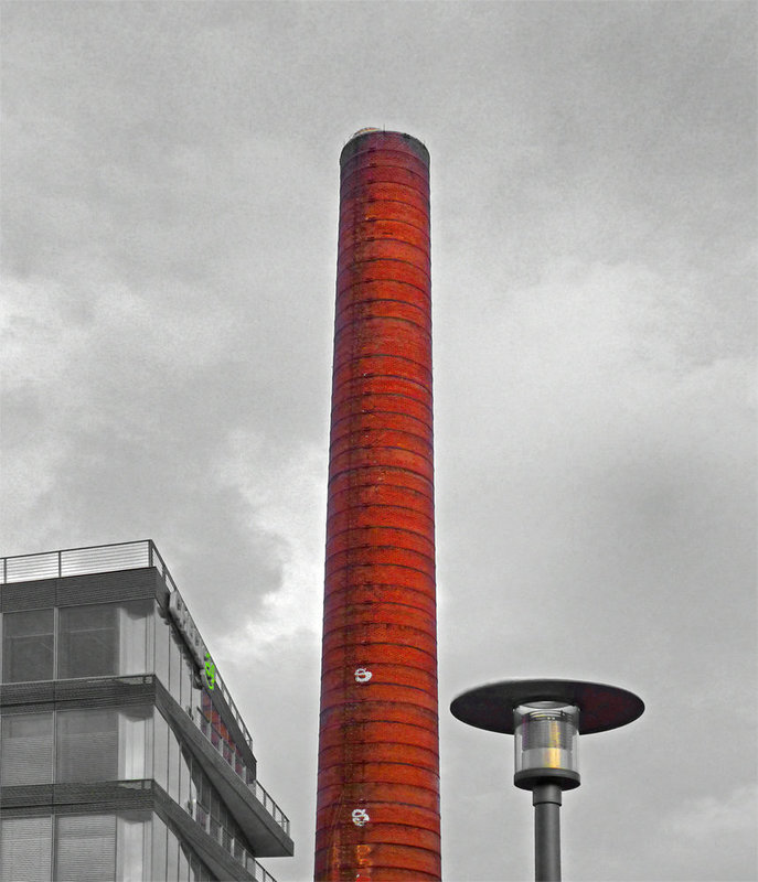 Kamin mit Lampe