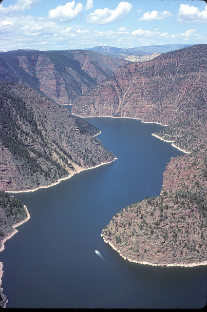 17-Flaming_Gorge_res_ig_adj