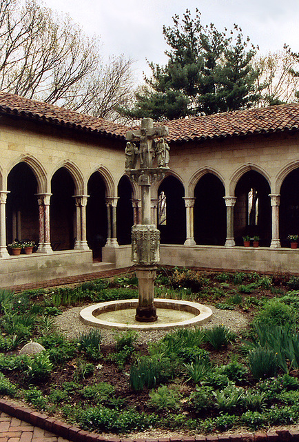 Cross & Fountain in the Trie Cloister at the Cloisters, April 2007