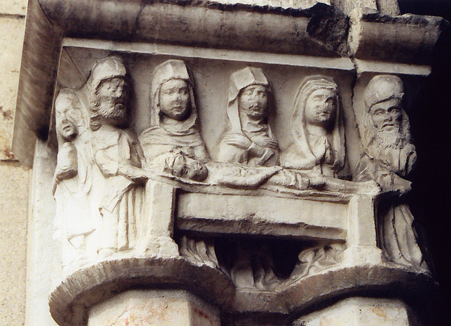 Column Capital in the Trie Cloister at the Cloisters, April 2007