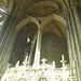 Intérieur de la cathédrale : orfèvrerie de pierre.