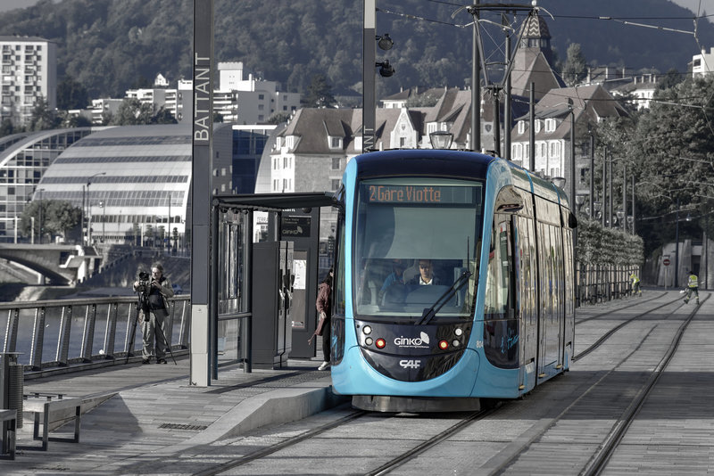 BESANCON: LeTram: Station Battant