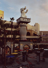 Hollywood and Highland Shopping Center, 2003
