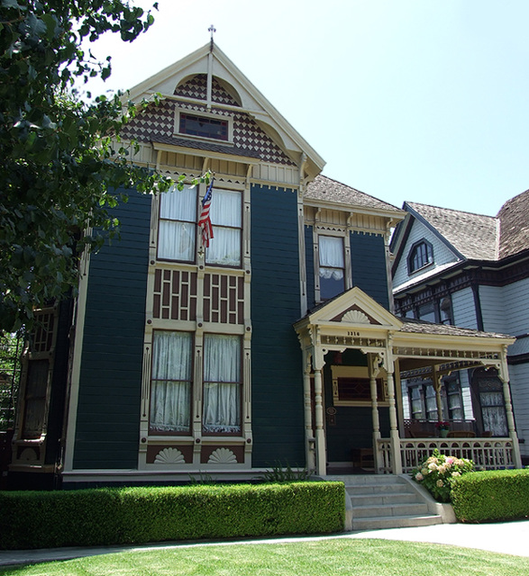 A Victorian House in Los Angeles, July 2008