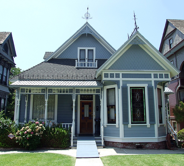 A Victorian House in Los Angeles, July 2008