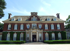 Westbury House in Old Westbury Gardens, May 2009