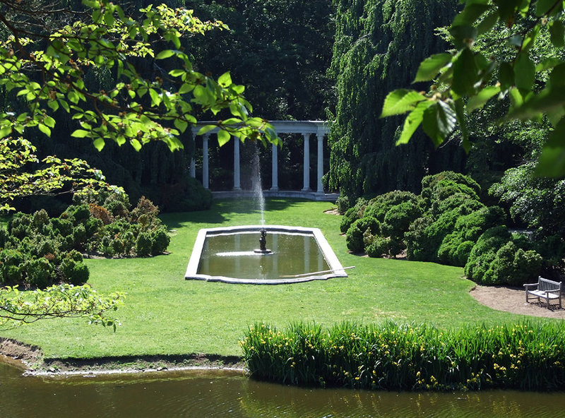 View of the Fountain and Colonnade in Old Westbury Gardens, May 2009