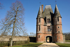 Châtelet d'entrée du Château de Carrouges