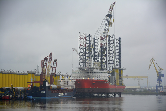 Belfast harbour 2013 – The Pacific Orca