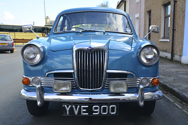 Isle of Man 2013 – 1961 Riley 1.5