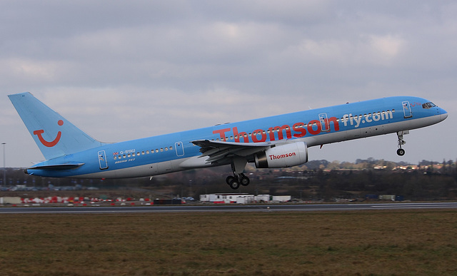 Thomsonfly Boeing 757