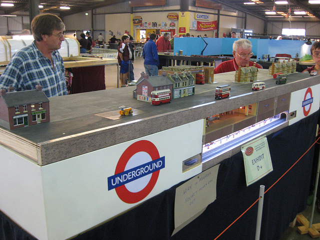 Tmba model trains 09 026