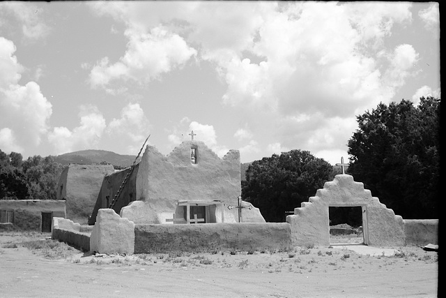 Picuris Pueblo church - San Lorenzo de Picuris