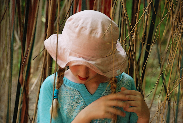 La petite fille au charme flou