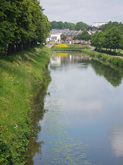 Canal près du parc Moulin Saint-Pierre