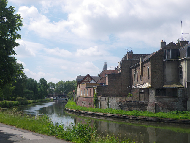 Canal près du parc Moulin Saint-Pierre 2