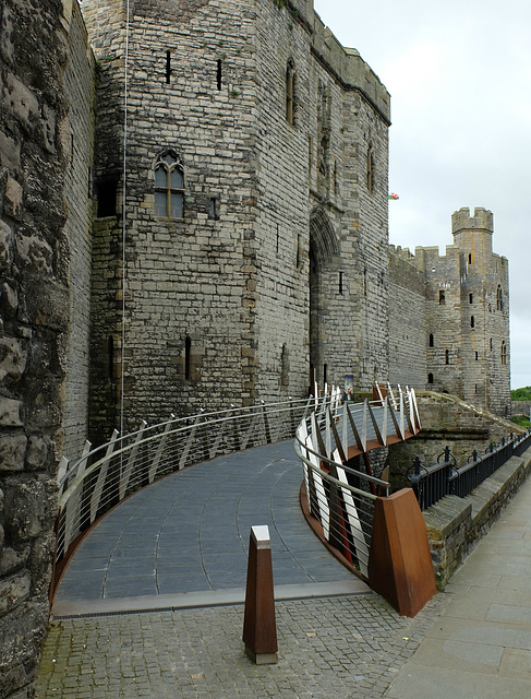 Castell Caernarfon/Caernarfon Castle (3) - 30 June 2013