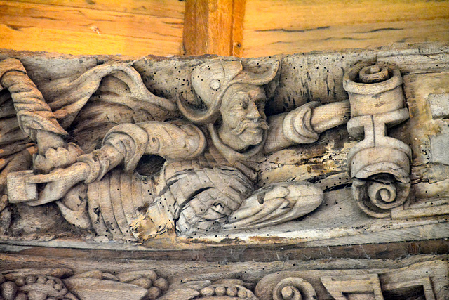 Château de Kerjean 2014 – Wood carving in the chapel