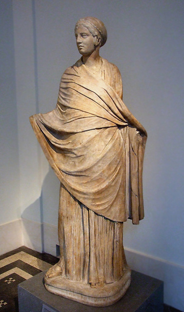 Marble Statue of a Girl in the Metropolitan Museum of Art, July 2007