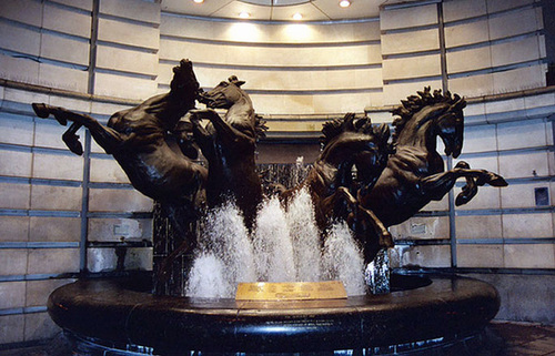 Fountain, Picadilly Circus & Haymarket, 2004