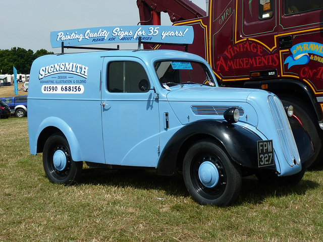 Fordson Van at Netley Marsh - 27 July 2013