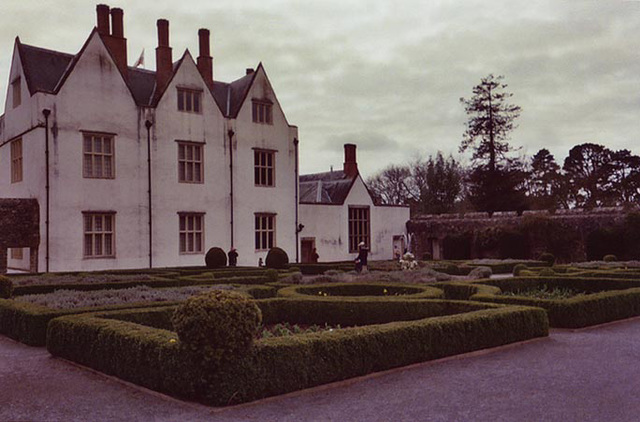 St. Fagans Castle & Gardens, 2004