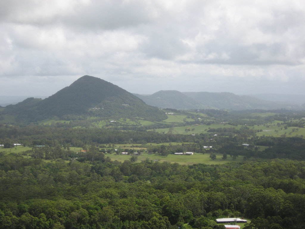 Sunshine Coast 0208 063
