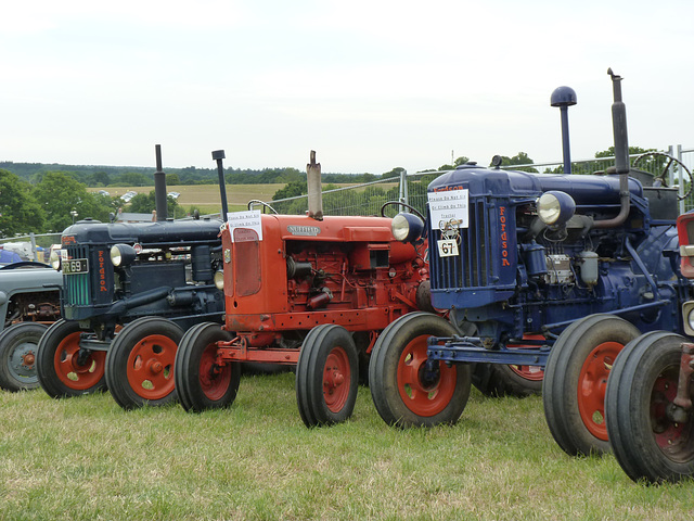 Tractors at Netley Marsh (4) - 27 July 2013