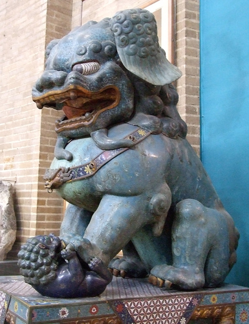 Lioness with Cub in the University of Pennsylvania Museum, November 2009