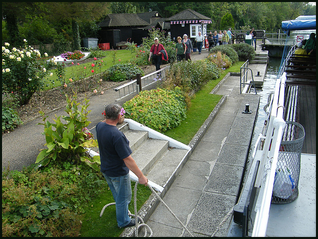 passengers boarding at Iffley