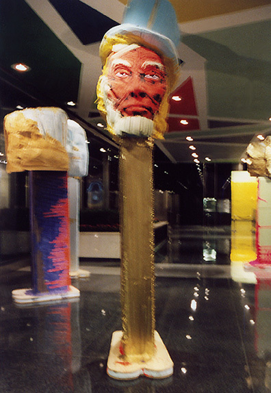 "In God We Trust": Giant Abraham Lincoln Pez Dispenser Sculptures by Folkert de Jong at Lever House in NY, Feb. 2007