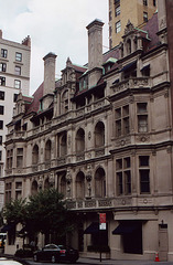 Building on Madison Avenue on the Upper East Side, July 2006