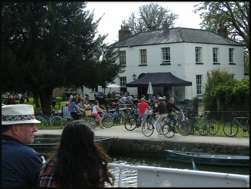 riverside tavern
