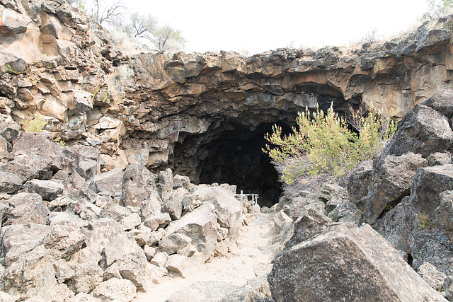 Entrance to Skull Cave