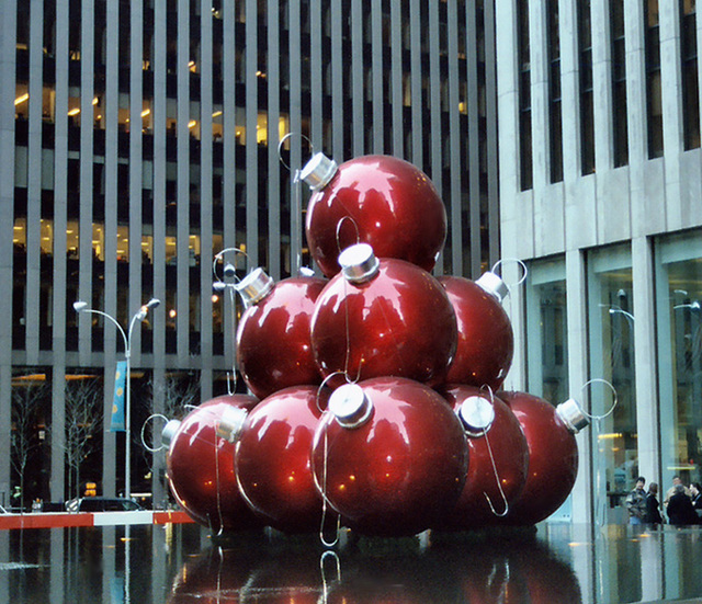 Giant Christmas Ornaments on 6th Avenue on Christmas Eve, Dec. 2006