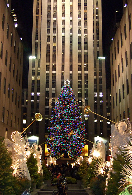 Christmas Tree and Holiday Decorations at Rockefeller Center, January 2008