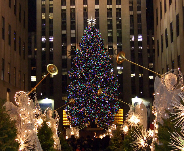 Christmas Tree and Holiday Decorations at Rockefeller Center, January 2008