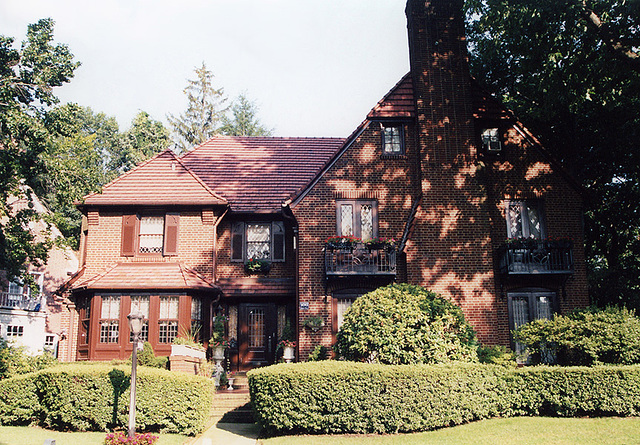 House in Forest Hills Gardens, Aug. 2006