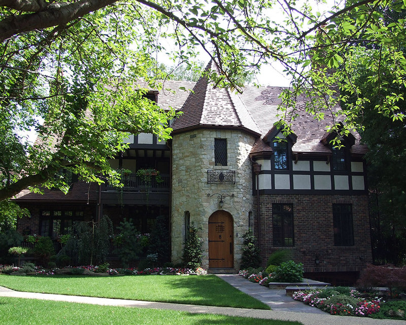 Tudor House with Turret in Forest Hills Gardens, July 2007