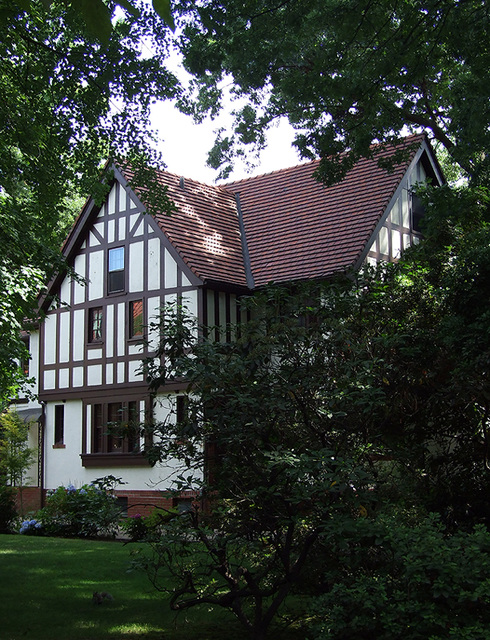 Tudor House in Forest Hills Gardens, July 2007