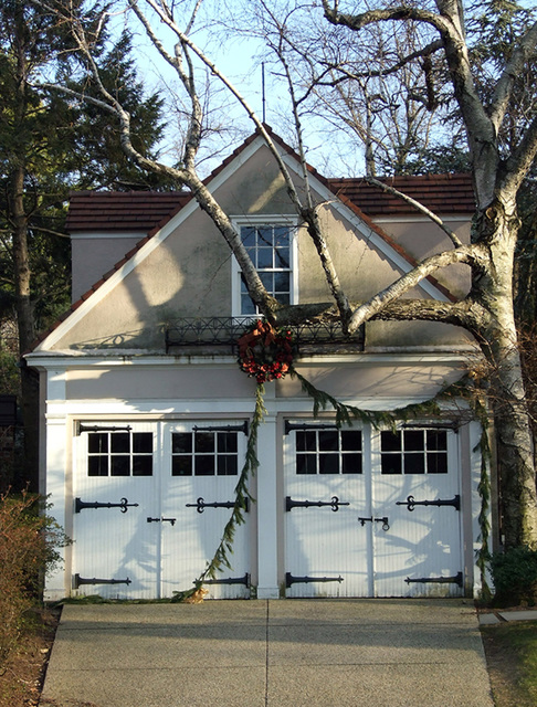 Garage in Forest Hills Gardens, January 2008