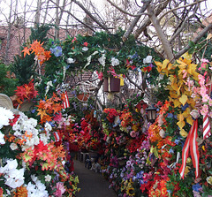 Detail of the House with Artificial Flowers in Forest Hills Gardens, January 2008