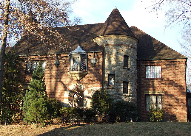 House with a Turret in Forest Hills Gardens, January 2008